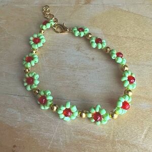 Green & Red Floral Beaded Bracelet with Gold Accents